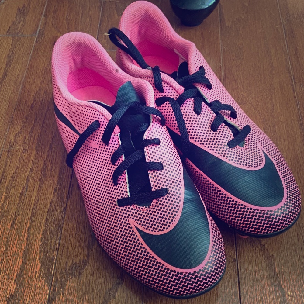 Girls Nike Soccer Cleats